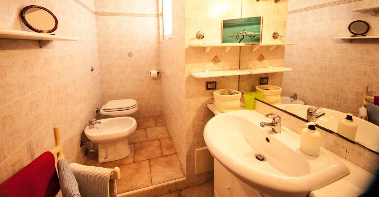 Temo River House Romantic Balcony And Peaceful Retreat In The Heart Of Bosa Exterior photo